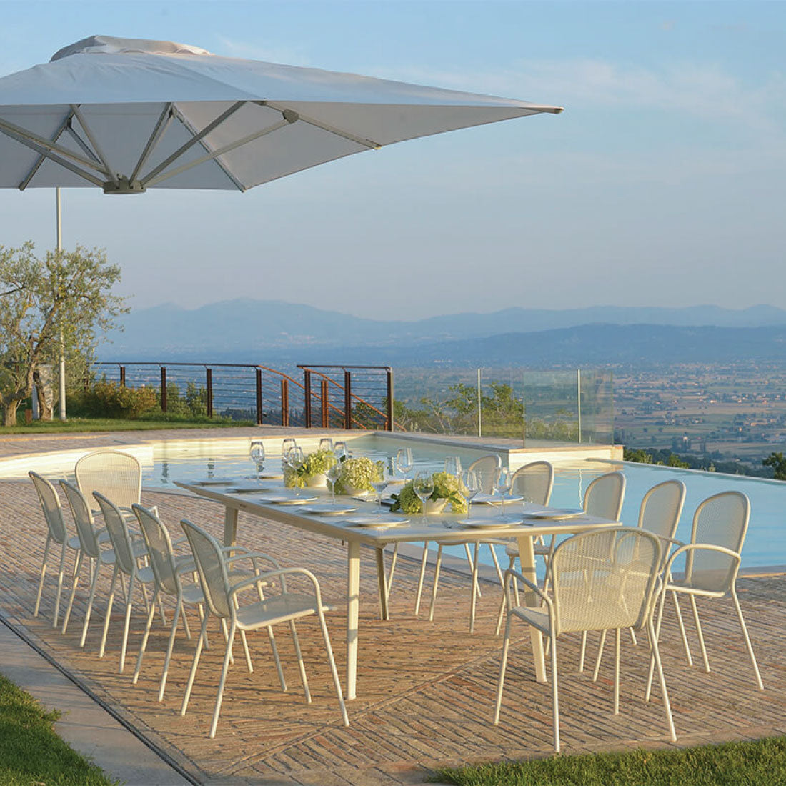 Mesa Extensible Plus4 de Emu